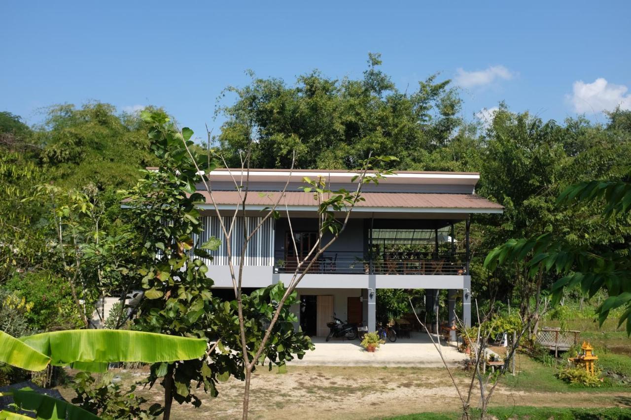 דירות Phrao Rai Boonsom מראה חיצוני תמונה